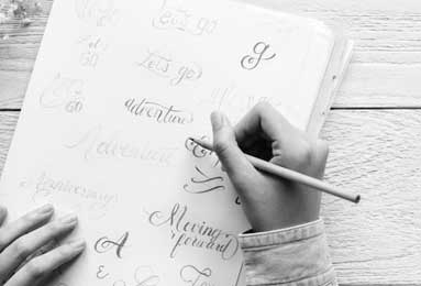 全民同心筑防线(抗击疫情50字左右)